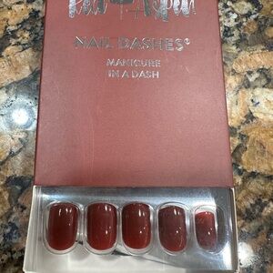 Red Aspen Nail Dashes - Classic Burgundy